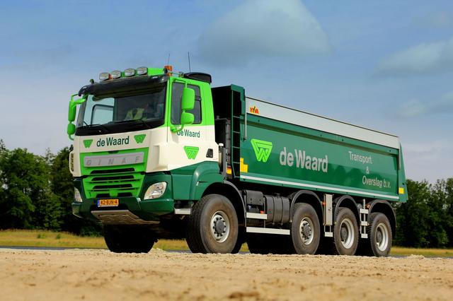 国产自卸车肯定拼不过,Ginaf和MAN自卸车最后一轴能转向 - 第3张 - 提加商用车网 国产自卸车肯定拼不过,Ginaf和MAN自卸车最后一轴能转向 - 第3张