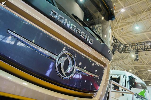 也有低配版 东风天龙旗舰重卡并非“高不可攀” - 第2张 - 提加商用车网 也有低配版 东风天龙旗舰重卡并非“高不可攀” - 第2张