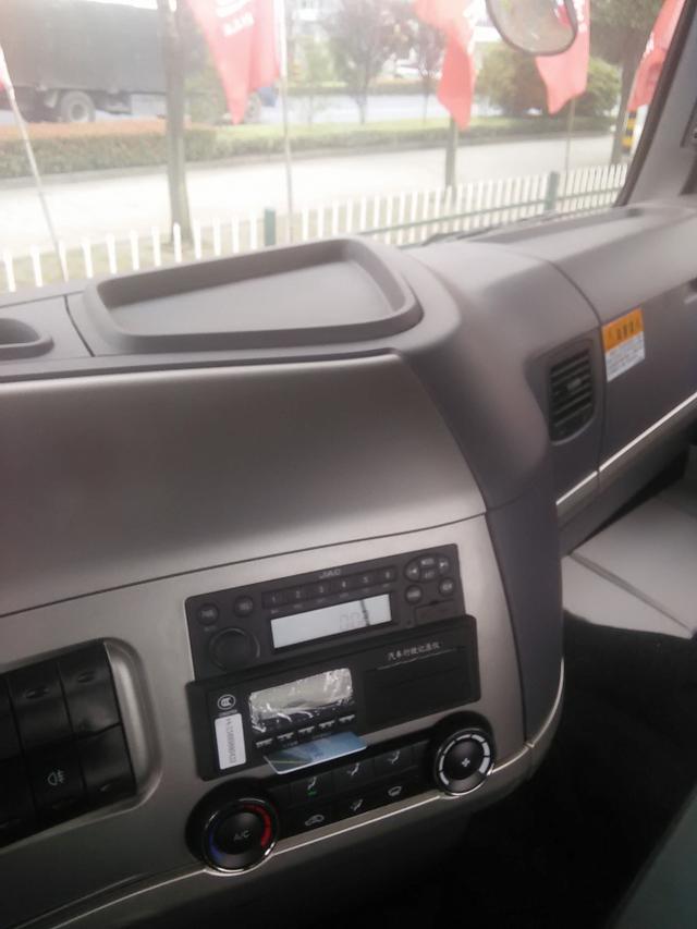 一公里只需要一分钱尿素?图解江淮格尔发8X4载货车 - 第10张 - 提加商用车网 一公里只需要一分钱尿素?图解江淮格尔发8X4载货车 - 第10张
