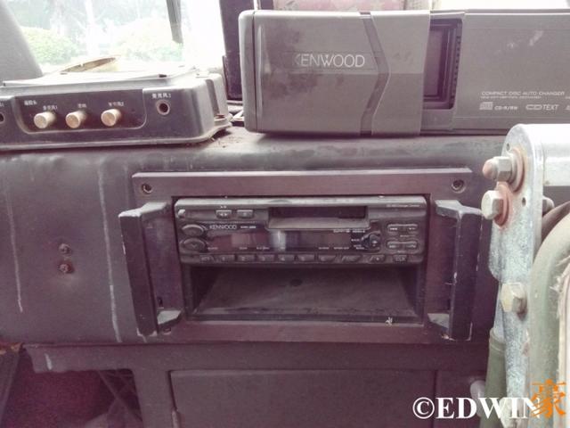 80年代红极一时的公务大巴，实拍日产柴U31N - 第30张