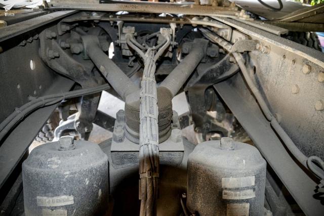 细节还是不到位?福田欧曼GTL超能版实拍 - 第16张 - 提加商用车网 细节还是不到位?福田欧曼GTL超能版实拍 - 第16张