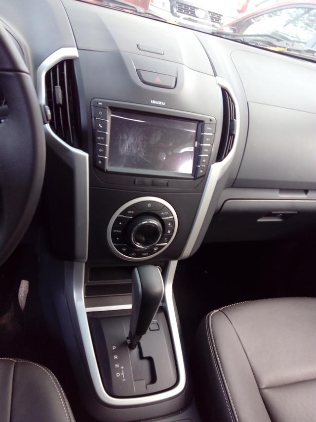 卷土重来的逆袭者?实拍五十铃DMAX皮卡 - 第6张 - 提加商用车网 卷土重来的逆袭者?实拍五十铃DMAX皮卡 - 第6张