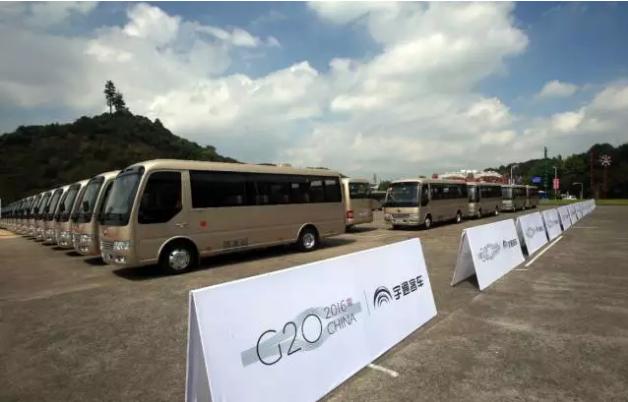 售价70万左右 宇通T7中巴商务车豪华版实拍 - 第3张 - 提加商用车网 售价70万左右 宇通T7中巴商务车豪华版实拍 - 第3张