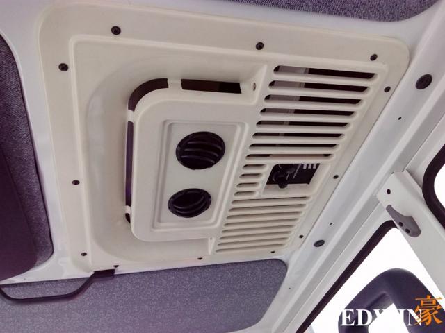 硬派拖拉机?奔驰乌尼莫克U4000越野卡车深度解析 - 第35张 - 提加商用车网 硬派拖拉机?奔驰乌尼莫克U4000越野卡车深度解析 - 第35张