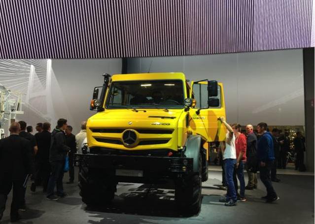 越野神车再出新车 双排座奔驰乌尼莫克正式发布