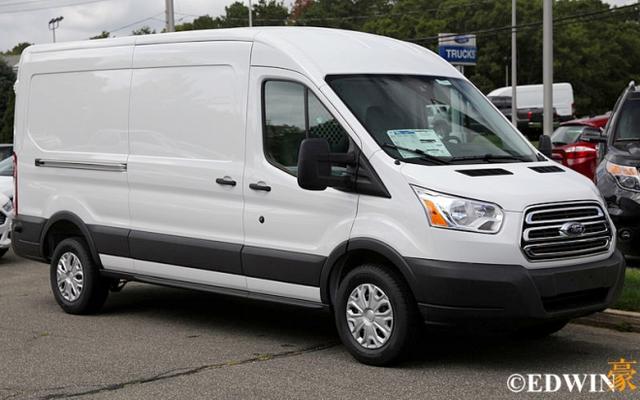 还是国内特供版?福特换代新全顺实拍 - 第1张 - 提加商用车网 还是国内特供版?福特换代新全顺实拍 - 第1张