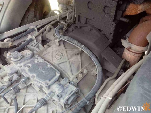 霸龙507的原型车 接近报废的雷诺Premiun重卡实拍 - 第44张