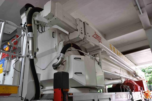 救援高度国内第一?价值2400万的救援卡车实拍 - 第35张 - 提加商用车网 救援高度国内第一?价值2400万的救援卡车实拍 - 第35张