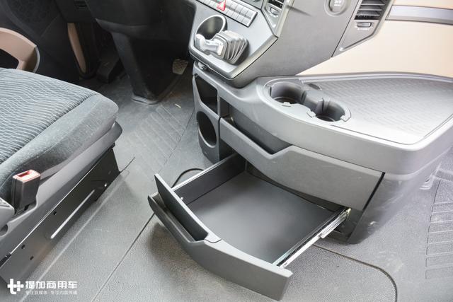 国产卡车模仿进口卡车,为啥总是差了大半截?奔驰新Actros告诉您 - 第28张 - 提加商用车网 国产卡车模仿进口卡车,为啥总是差了大半截?奔驰新Actros告诉您 - 第28张