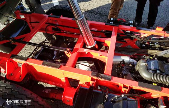 第二代国产三轮汽车上市,外观底盘全和以前不一样,售价2.26万起 - 第5张 - 提加商用车网 第二代国产三轮汽车上市,外观底盘全和以前不一样,售价2.26万起 - 第5张