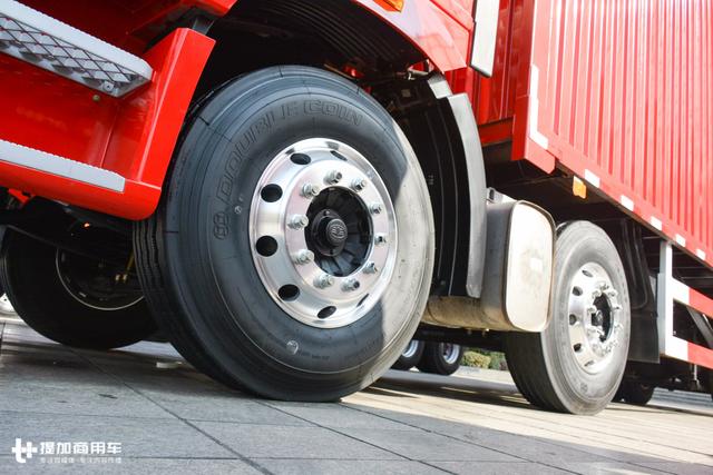 同样的9米6货箱能多拉一吨货?解放J6P前四后八载货车配置很到位 - 第5张 - 提加商用车网 同样的9米6货箱能多拉一吨货?解放J6P前四后八载货车配置很到位 - 第5张