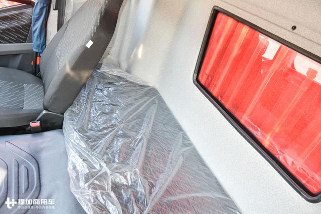 同样的9米6货箱能多拉一吨货?解放J6P前四后八载货车配置很到位 - 第15张 - 提加商用车网 同样的9米6货箱能多拉一吨货?解放J6P前四后八载货车配置很到位 - 第15张