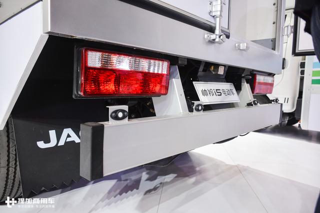 30万的售价只有7万块的做工?考虑用纯电动轻卡拉货的先看这里 - 第15张 - 提加商用车网 30万的售价只有7万块的做工?考虑用纯电动轻卡拉货的先看这里 - 第15张