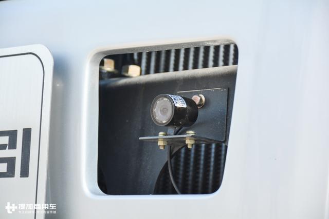 420马力锡柴发动机+免维护车桥+车载冰箱,解放安捷长头卡车图解 - 第8张 - 提加商用车网 420马力锡柴发动机+免维护车桥+车载冰箱,解放安捷长头卡车图解 - 第8张