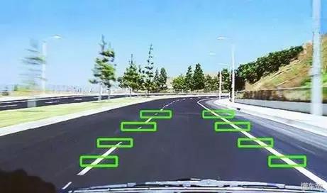 车辆碰撞时只有安全带发挥作用，国产卡车的安全性其实低的吓人