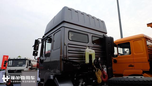 快来围观,陕汽出口到亚非拉的重卡,国三排放,还是上一代车型 - 第3张 - 提加商用车网 快来围观,陕汽出口到亚非拉的重卡,国三排放,还是上一代车型 - 第3张