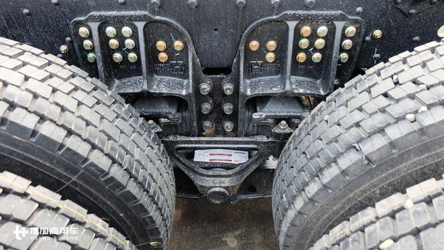 前四后八+橡胶悬架 东风天龙新款绿通载货车全解析 - 第6张 - 提加商用车网 前四后八+橡胶悬架 东风天龙新款绿通载货车全解析 - 第6张