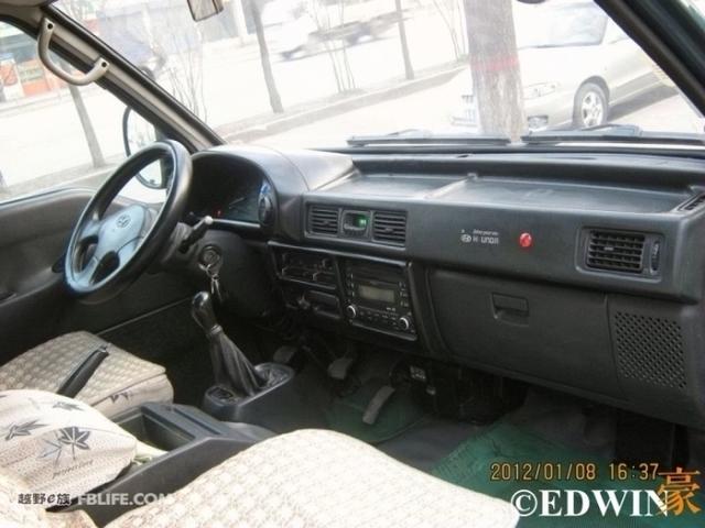 曾是金杯最强对手？已没落的韩国现代H100面包车实拍 - 第17张