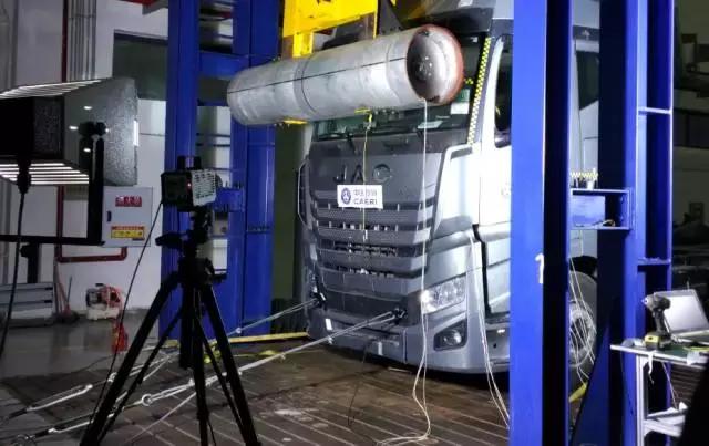 全方位测试碰撞都通过,国产最高安全规格重卡终于诞生? - 第6张 - 提加商用车网 全方位测试碰撞都通过,国产最高安全规格重卡终于诞生? - 第6张