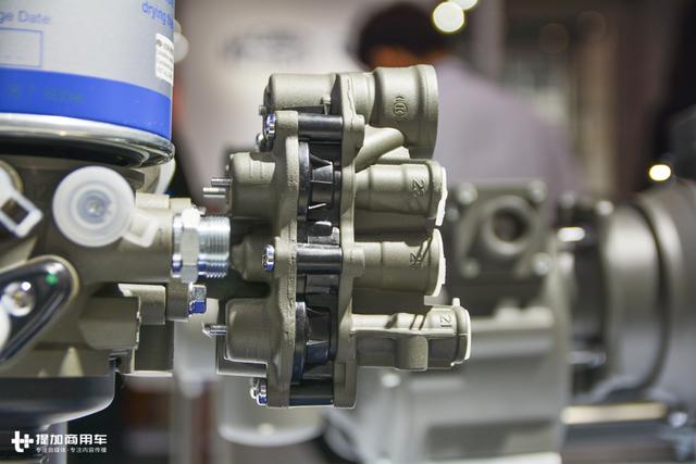 卡车司机福利，水冷空压机来了，据说解放J7发动机就用它 - 第12张