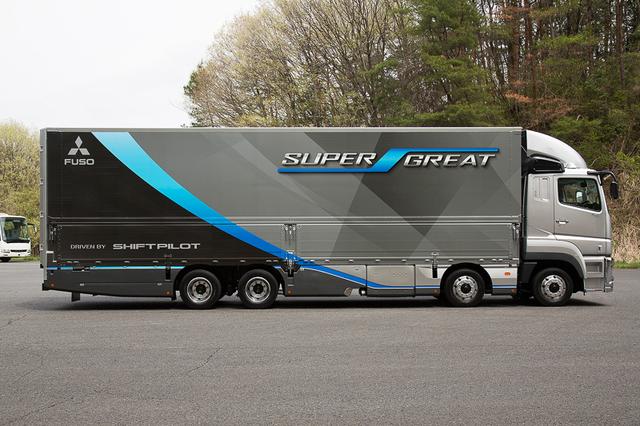 后视镜都有雨刮器，奢华到不敢想象？日本三菱新款重卡详解