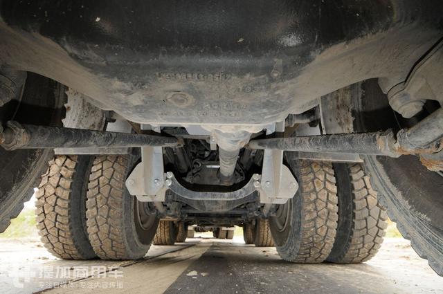 国产自卸车肯定拼不过,Ginaf和MAN自卸车最后一轴能转向 - 第21张 - 提加商用车网 国产自卸车肯定拼不过,Ginaf和MAN自卸车最后一轴能转向 - 第21张