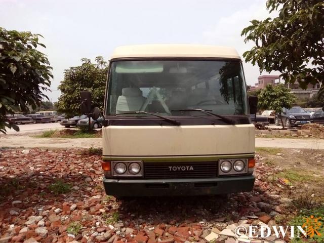 打脸国产模仿者?这台30多年前的丰田考斯特依然技术领先 - 第3张 - 提加商用车网 打脸国产模仿者?这台30多年前的丰田考斯特依然技术领先 - 第3张