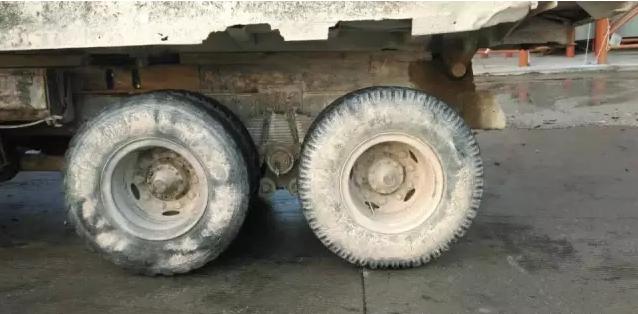 在华服役超过23年 斯堪尼亚3系老卡车实拍