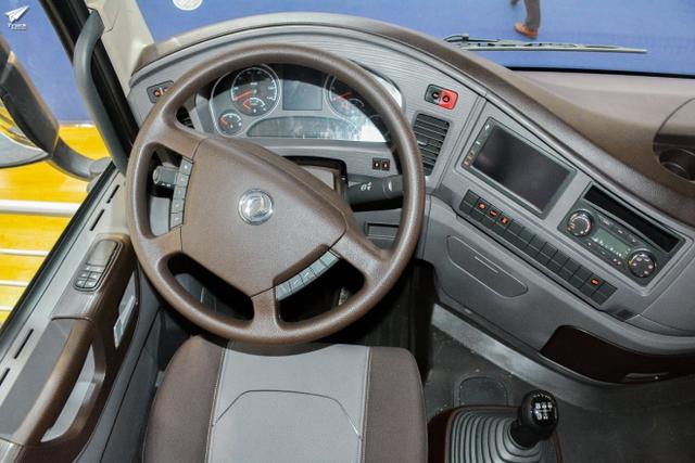 也有低配版 东风天龙旗舰重卡并非“高不可攀” - 第17张 - 提加商用车网 也有低配版 东风天龙旗舰重卡并非“高不可攀” - 第17张