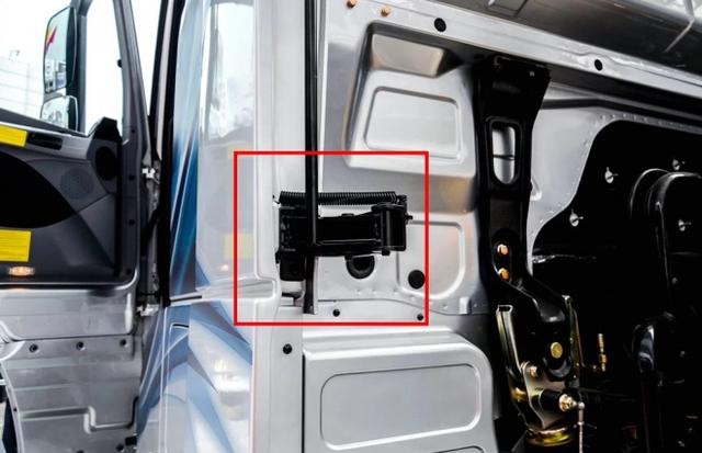 国产颜值最高的卡车?福田欧曼EST超级卡车详解 - 第5张 - 提加商用车网 国产颜值最高的卡车?福田欧曼EST超级卡车详解 - 第5张