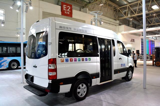 疯了 以后可能满大街都是“依维柯”公交车 - 第3张