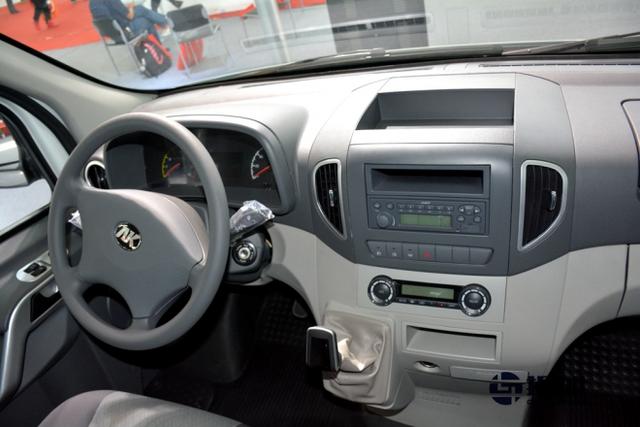 向依维柯、江铃全顺宣战？安凯全新欧系大VAN车型图解 - 第8张