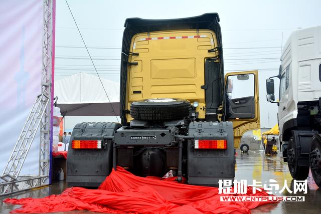 油耗25L/百公里 沃尔沃技术的天龙旗舰牵引车这么牛? - 第3张 - 提加商用车网 油耗25L/百公里 沃尔沃技术的天龙旗舰牵引车这么牛? - 第3张