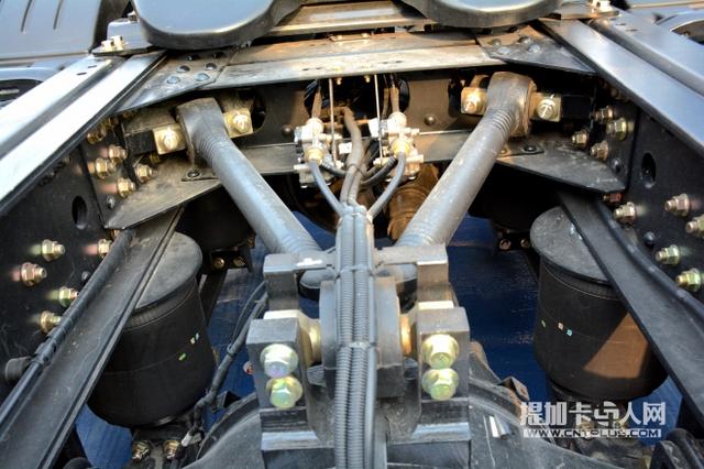 配置刷新您对国产重卡的认知 徐工漢風旗舰重卡G900全评测