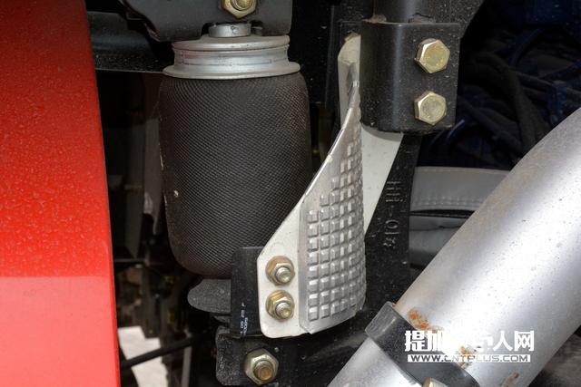 为新生代司机打造?德龙X3000黄金版大马力牵引车图解 - 第5张 - 提加商用车网 为新生代司机打造?德龙X3000黄金版大马力牵引车图解 - 第5张