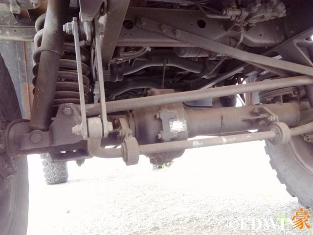 硬派拖拉机?奔驰乌尼莫克U4000越野卡车深度解析 - 第18张 - 提加商用车网 硬派拖拉机?奔驰乌尼莫克U4000越野卡车深度解析 - 第18张