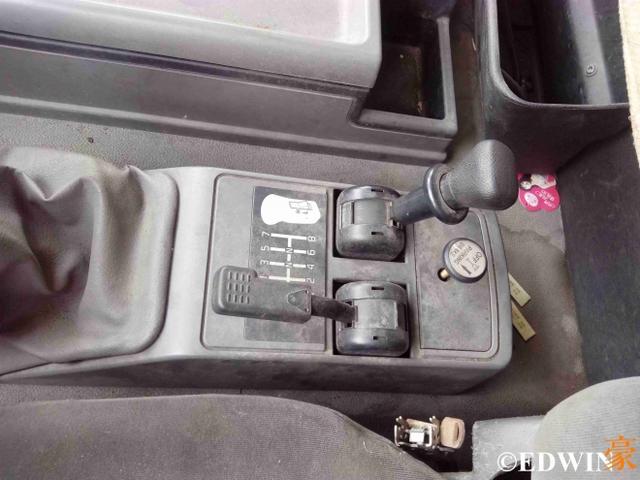 霸龙507的原型车 接近报废的雷诺Premiun重卡实拍 - 第45张