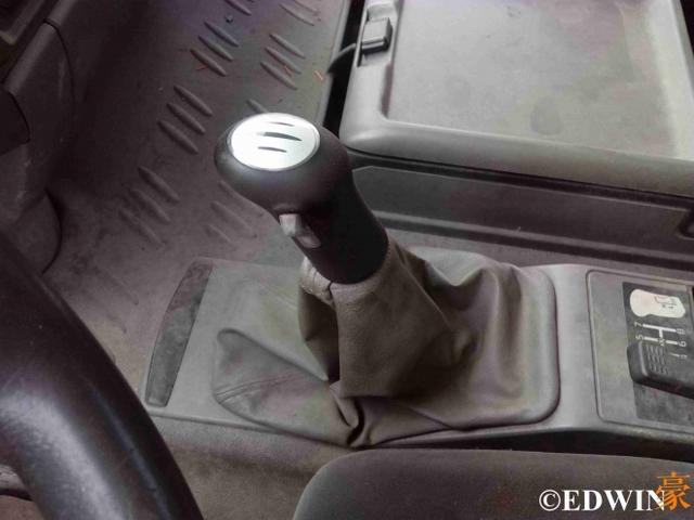霸龙507的原型车 接近报废的雷诺Premiun重卡实拍 - 第43张