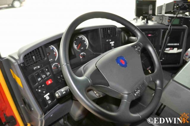 救援高度国内第一?价值2400万的救援卡车实拍 - 第24张 - 提加商用车网 救援高度国内第一?价值2400万的救援卡车实拍 - 第24张