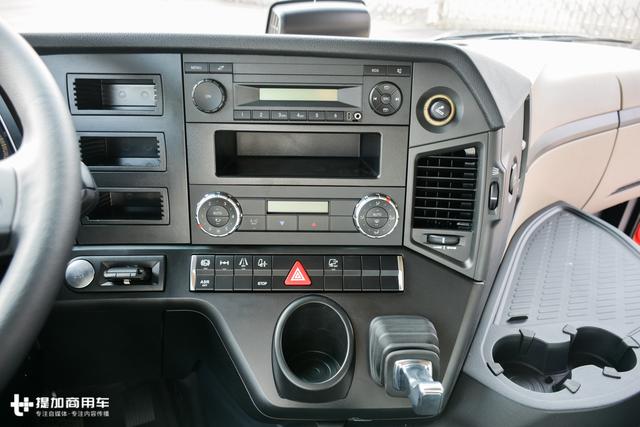 国产卡车模仿进口卡车,为啥总是差了大半截?奔驰新Actros告诉您 - 第20张 - 提加商用车网 国产卡车模仿进口卡车,为啥总是差了大半截?奔驰新Actros告诉您 - 第20张