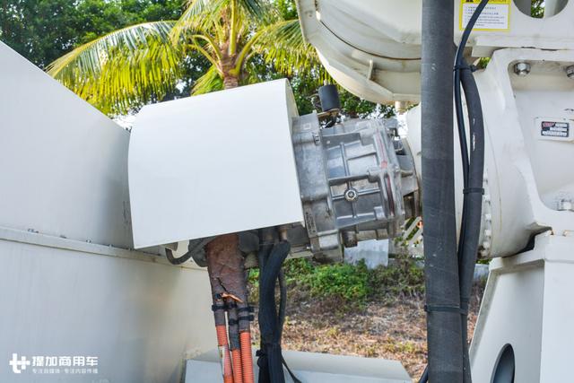 前四后八底盘配7.5方的罐体?比亚迪又一款纯电动搅拌车曝光 - 第7张 - 提加商用车网 前四后八底盘配7.5方的罐体?比亚迪又一款纯电动搅拌车曝光 - 第7张