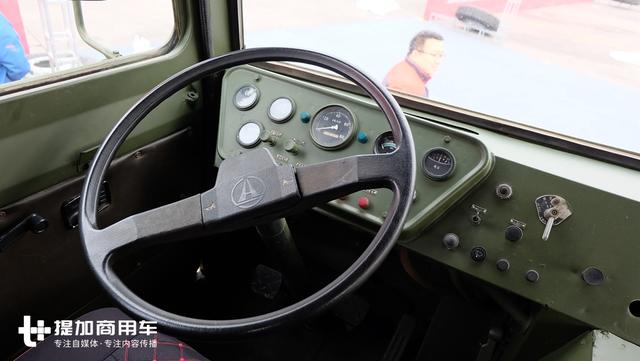 第一代国产越野军车,陕汽就是靠它起家的,延安SX250军车实拍 - 第12张 - 提加商用车网 第一代国产越野军车,陕汽就是靠它起家的,延安SX250军车实拍 - 第12张
