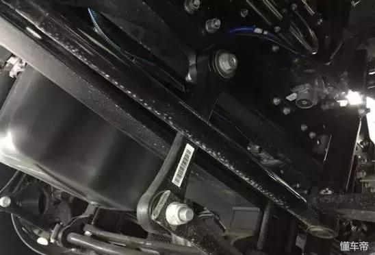 配AMT变速箱的格尔发K7重卡上市，还有车载冰箱，卡友可以出手了 - 第5张