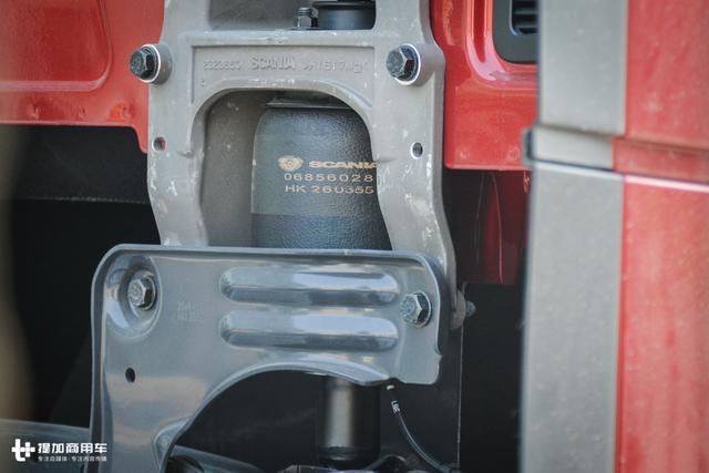 先睹为快，最新一代斯堪尼亚已到国内，最大号驾驶室惊爆您的眼球