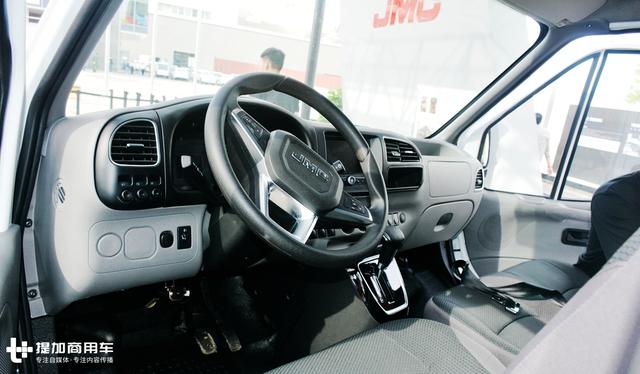 红岩大件车、北奔AMT变速箱重卡领衔，北京车展这些卡车值得一看 - 第8张