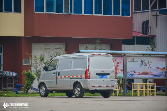 拉货的面包车也流行纯电动了？恒天纯电动面包物流车深度体验评测 - 第12张