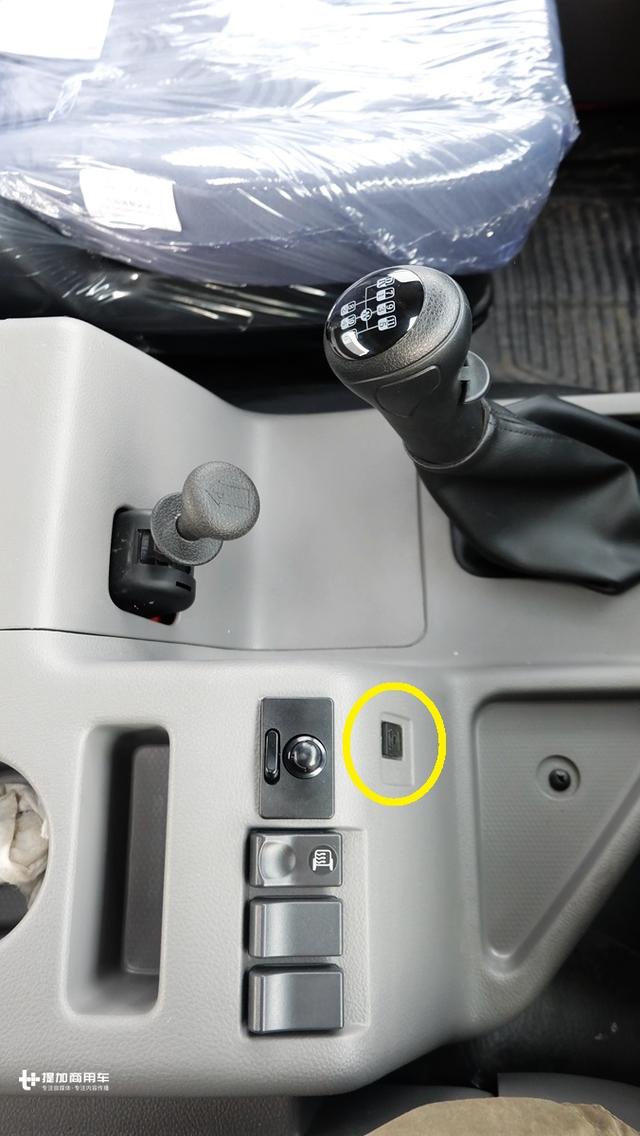 前四后八+橡胶悬架 东风天龙新款绿通载货车全解析 - 第17张 - 提加商用车网 前四后八+橡胶悬架 东风天龙新款绿通载货车全解析 - 第17张