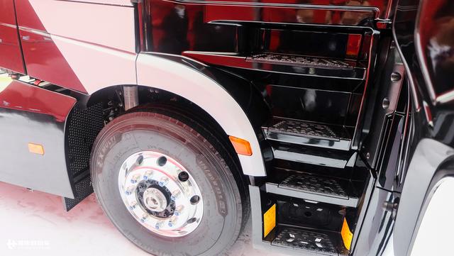 配置堪比房车，还是最帅的江淮重卡，格尔发K7深度解析