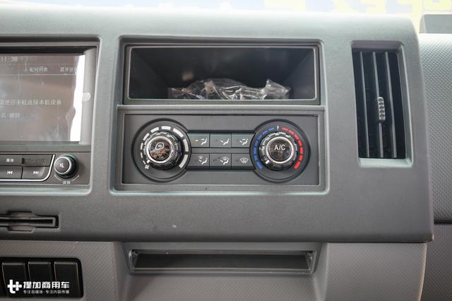 看到配置怕买不起,帅铃轻卡配自动大灯和倒车雷达 - 第7张 - 提加商用车网 看到配置怕买不起,帅铃轻卡配自动大灯和倒车雷达 - 第7张