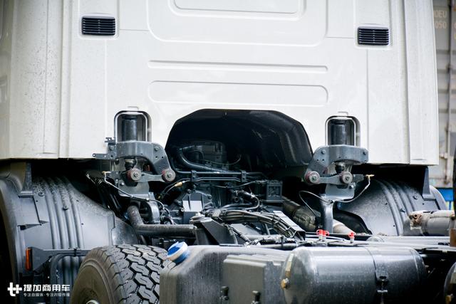 价值几百万，也许是最贵的混凝土泵车底盘，斯堪尼亚5轴卡车实拍 - 第6张